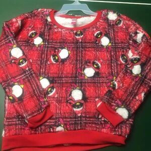Fully fleeced interior - Warm Penguin Sweater - Juniors Large - New